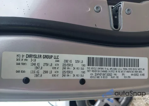 2010 Dodge Journey Sxt z USA, uszkodzony, nr VIN 3D4PH5FV8AT182822